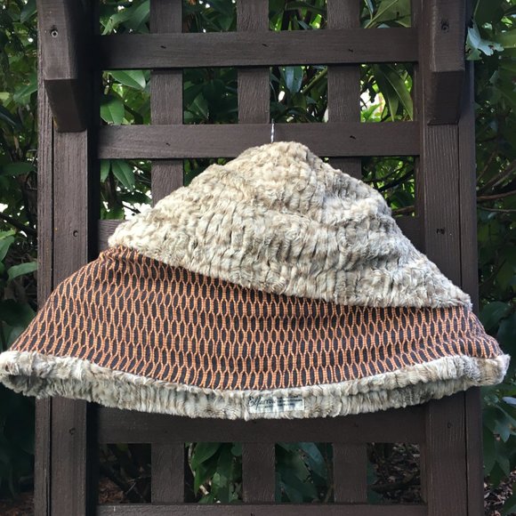 Fantasycore Faux Fur Yellow and Black Long Honeycomb Reversible Neck Warmer - Picture 2 of 15